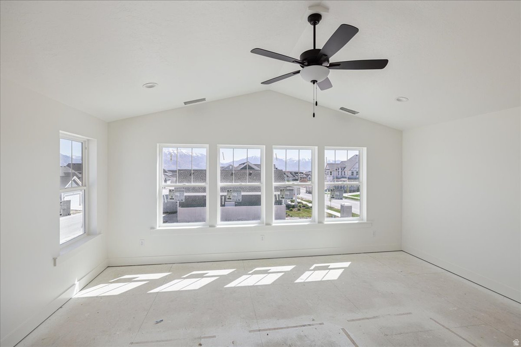 822 W CAROLINE DR #214 Saratoga Springs, UT 84045