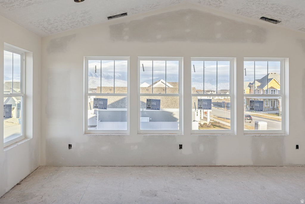 822 W CAROLINE DR #214 Saratoga Springs, UT 84045