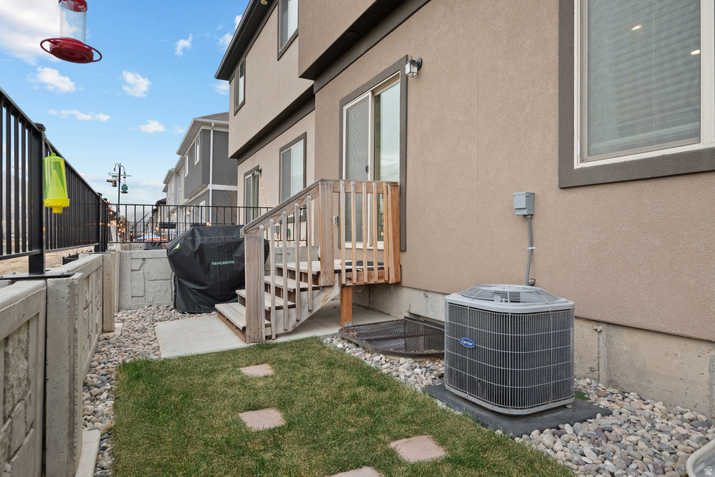 768 N OLD FORT DR Spanish Fork, UT 84660