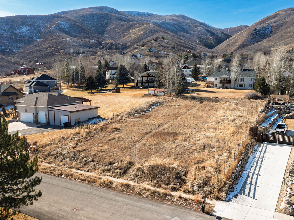 335 N ALPENHOF CIR Midway, UT 84049