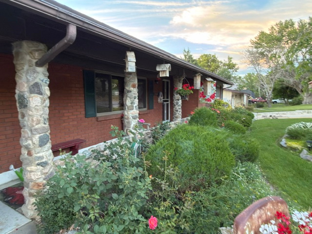 2550 S PEACH E ST photo 2