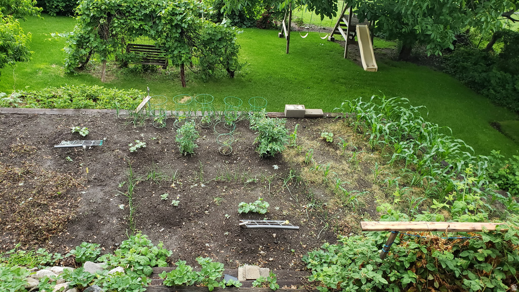 2550 S PEACH ST Perry, UT 84302