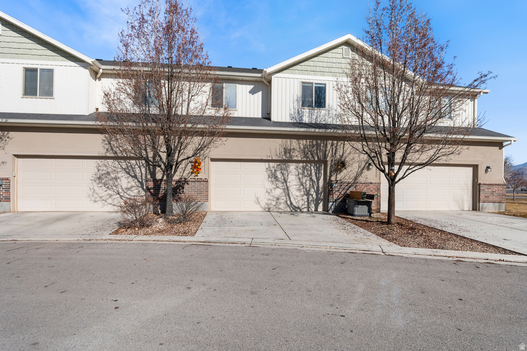 24 W APPLE SEED LN Santaquin, UT 84655