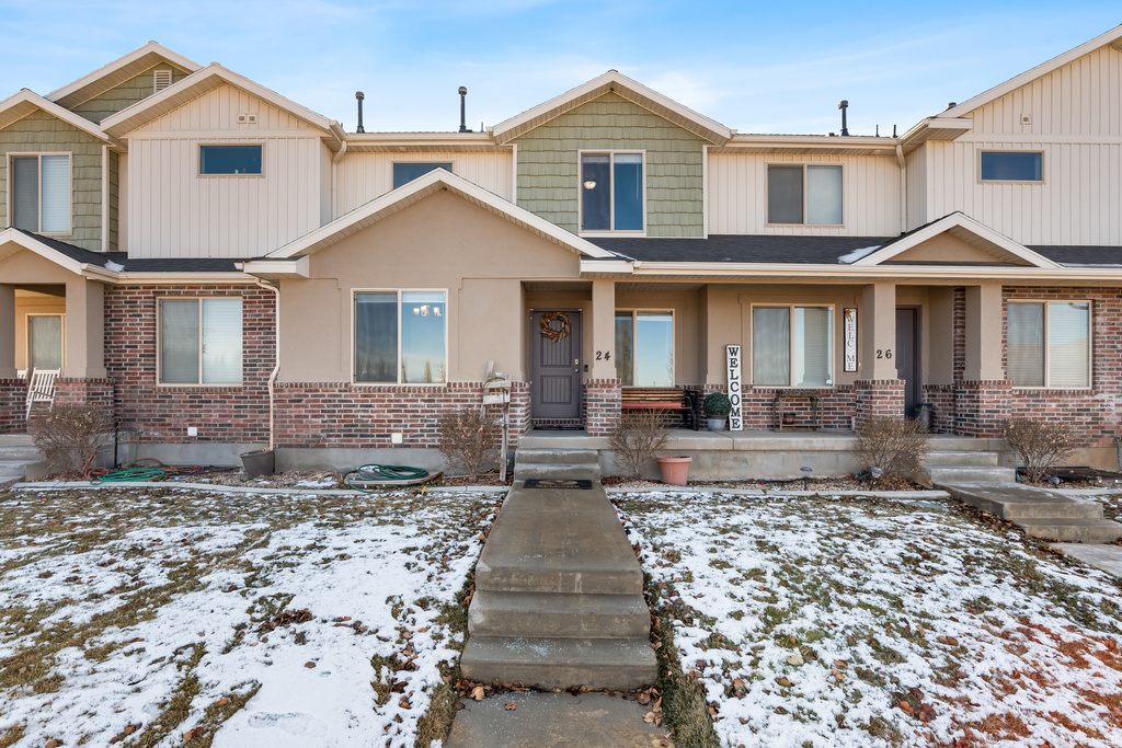 24 W APPLE SEED LN Santaquin, UT 84655