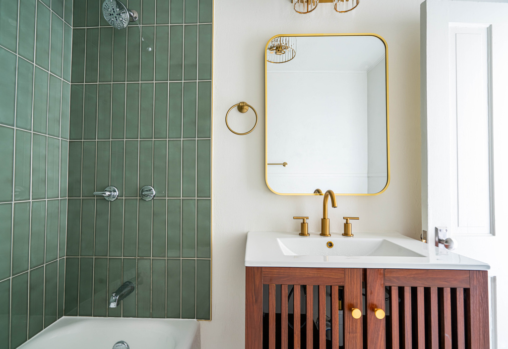 445 E 17TH ST Ogden, UT 84404