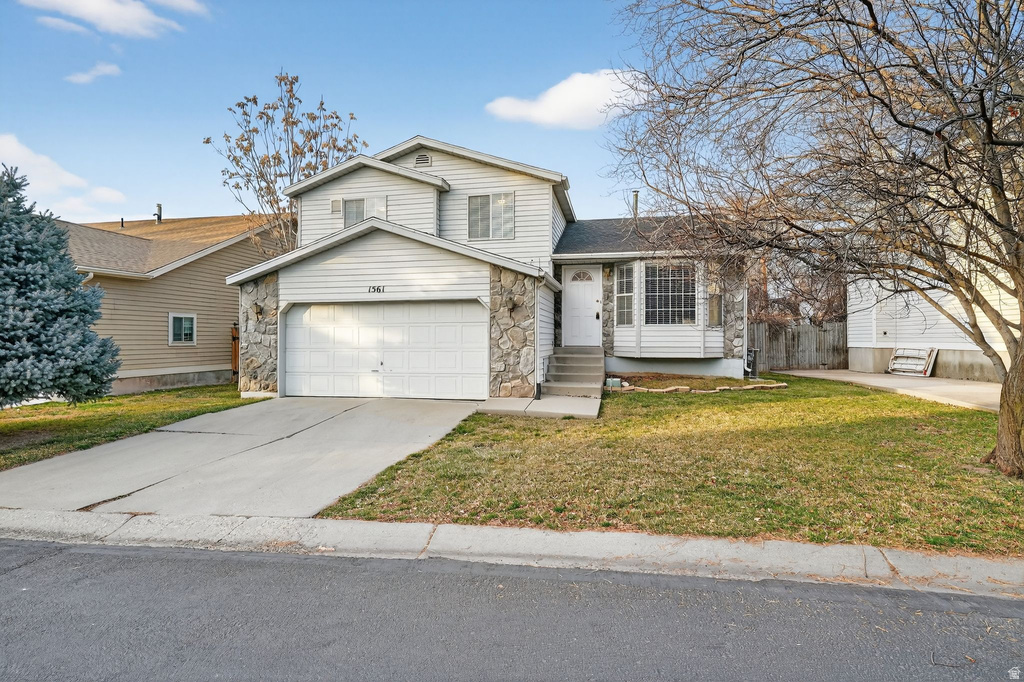 1561 E AMBLEWOOD LN Millcreek, UT 84124