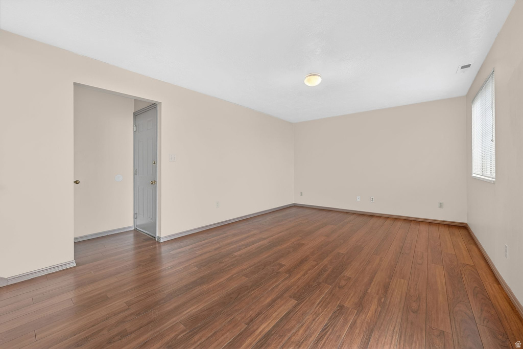 1561 E AMBLEWOOD LN Millcreek, UT 84124