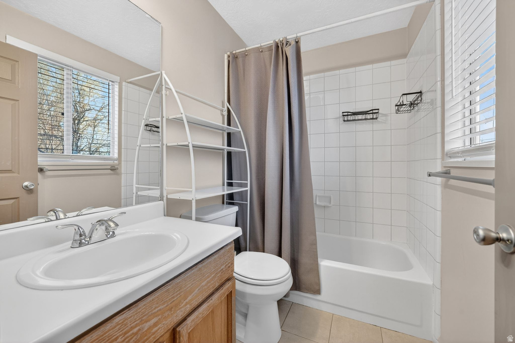 1561 E AMBLEWOOD LN Millcreek, UT 84124