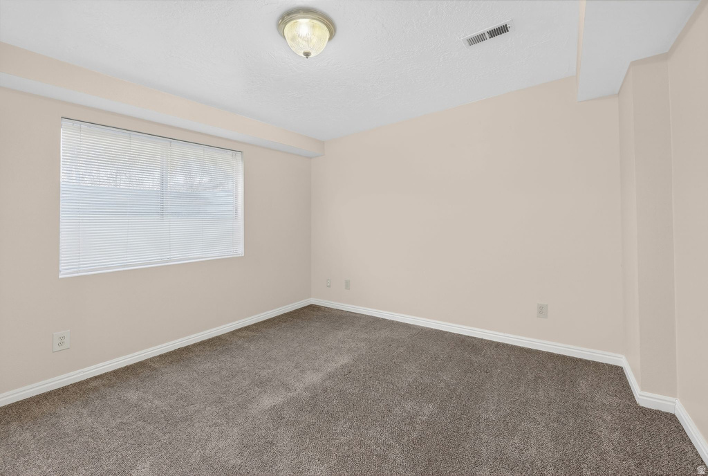 1561 E AMBLEWOOD LN Millcreek, UT 84124