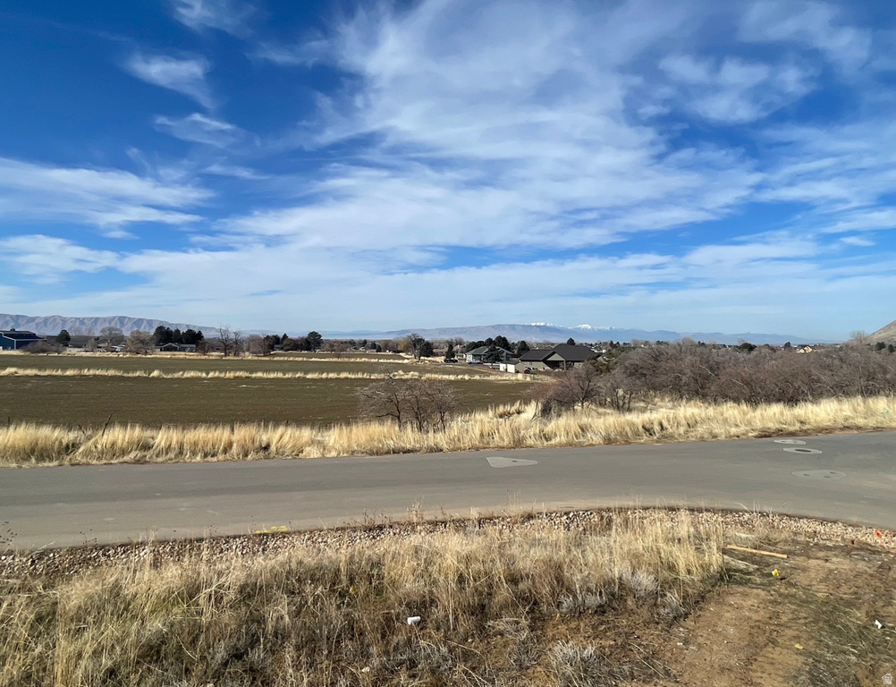 2056 E MAPLE HILLS LN Mapleton, UT 84664