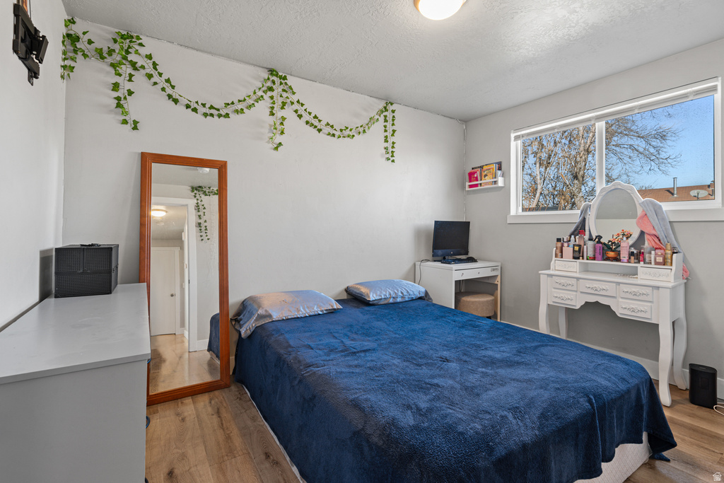 652 W GARDENIA DR Midvale, UT 84047