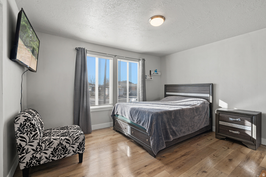 652 W GARDENIA DR Midvale, UT 84047