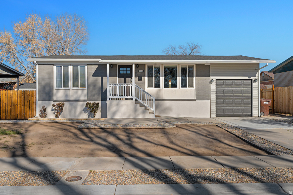 652 W GARDENIA DR Midvale, UT 84047