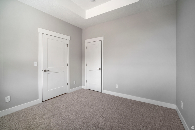 2275 E MEADOWLARK LN North Logan, UT 84341