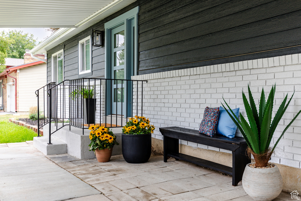 1578 E DELAWARE LN Holladay, UT 84117