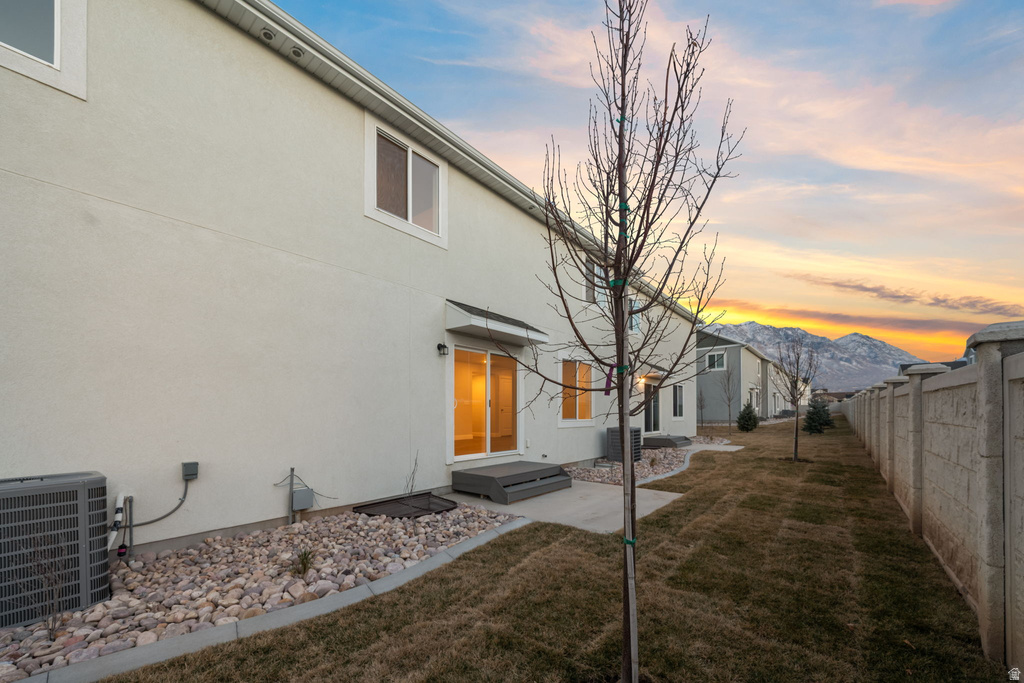 943 N 215 W Santaquin, UT 84655