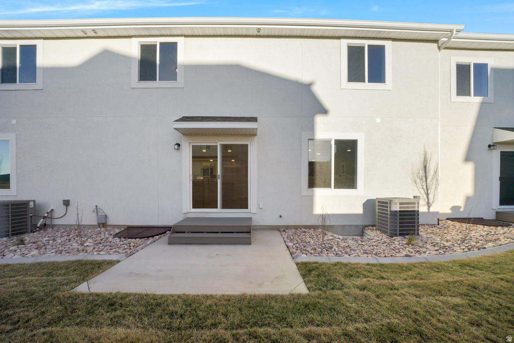 939 N 215 W Santaquin, UT 84655