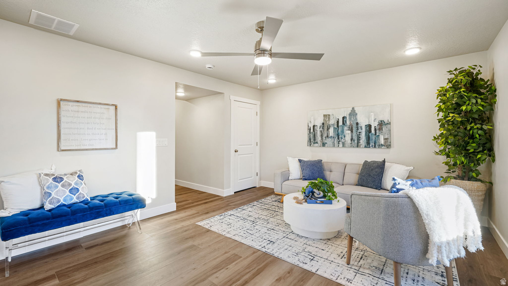 939 N 215 W Santaquin, UT 84655