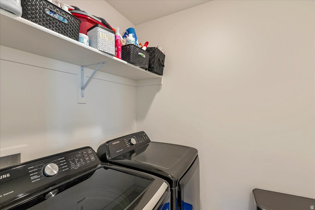 4252 W ANASAZI PARK CT Riverton, UT 84096