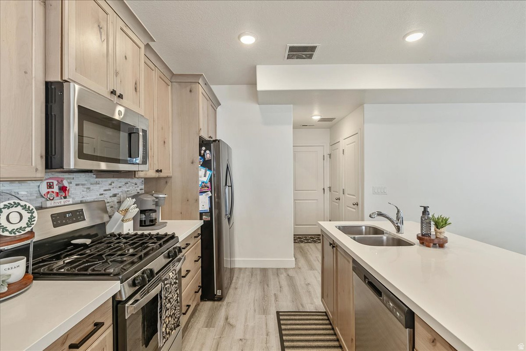 4252 W ANASAZI PARK CT Riverton, UT 84096