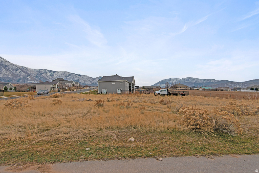1363 N RED BUD Elk Ridge, UT 84651
