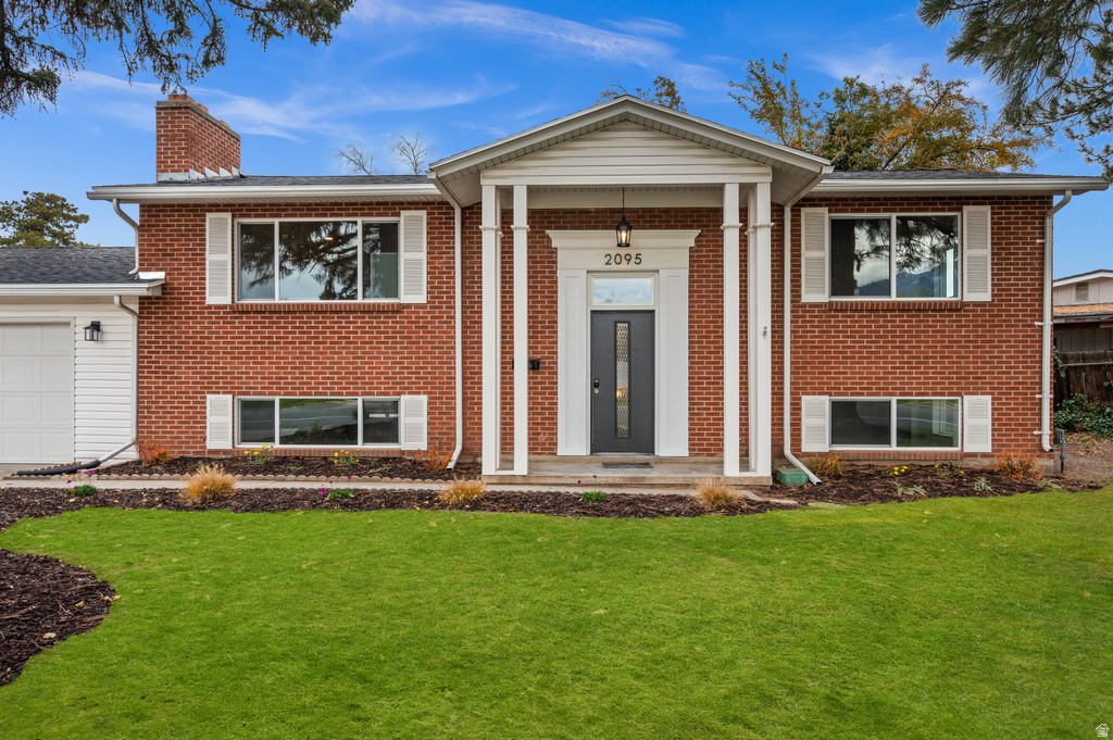 2095 E ROLLING KNOLLS WAY Salt Lake City, UT 84121