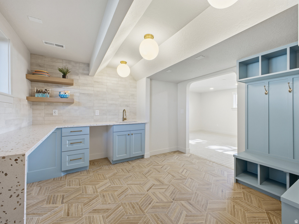 2095 E ROLLING KNOLLS WAY Salt Lake City, UT 84121