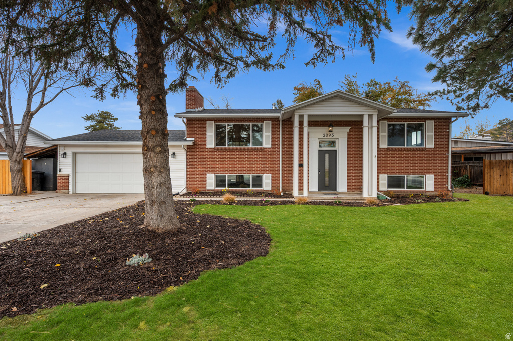 2095 E ROLLING KNOLLS WAY Salt Lake City, UT 84121