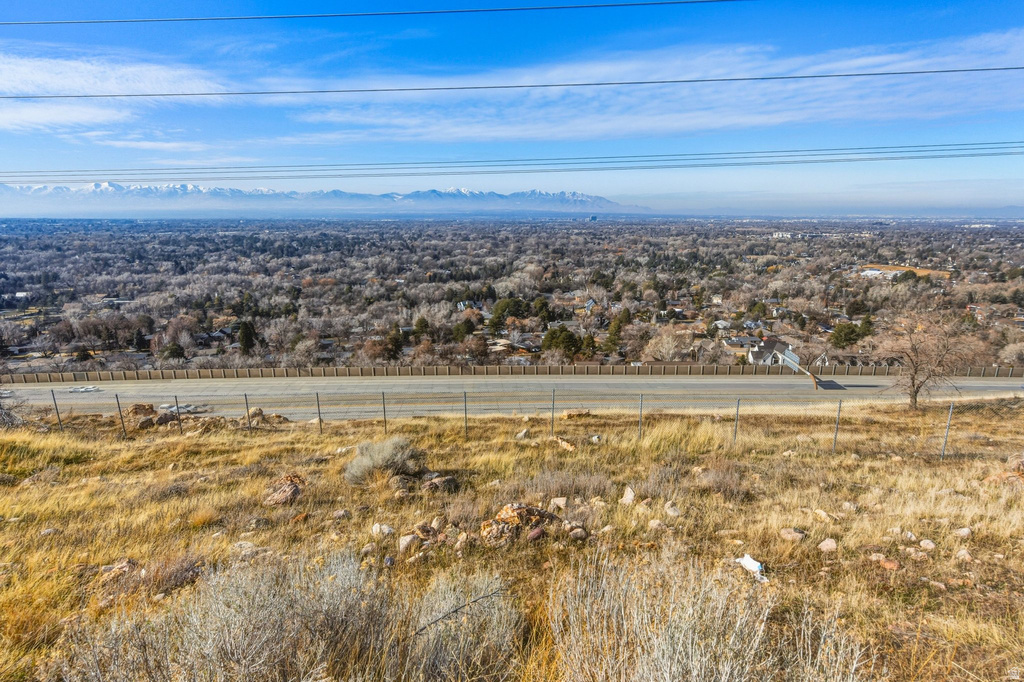 5560 S WASATCH BLVD Holladay, UT 84124