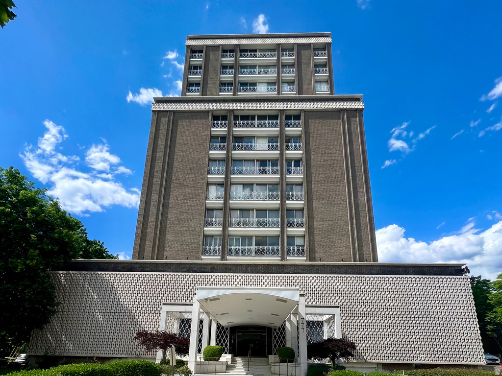 777 E SOUTH TEMPLE #6D Salt Lake City, UT 84102