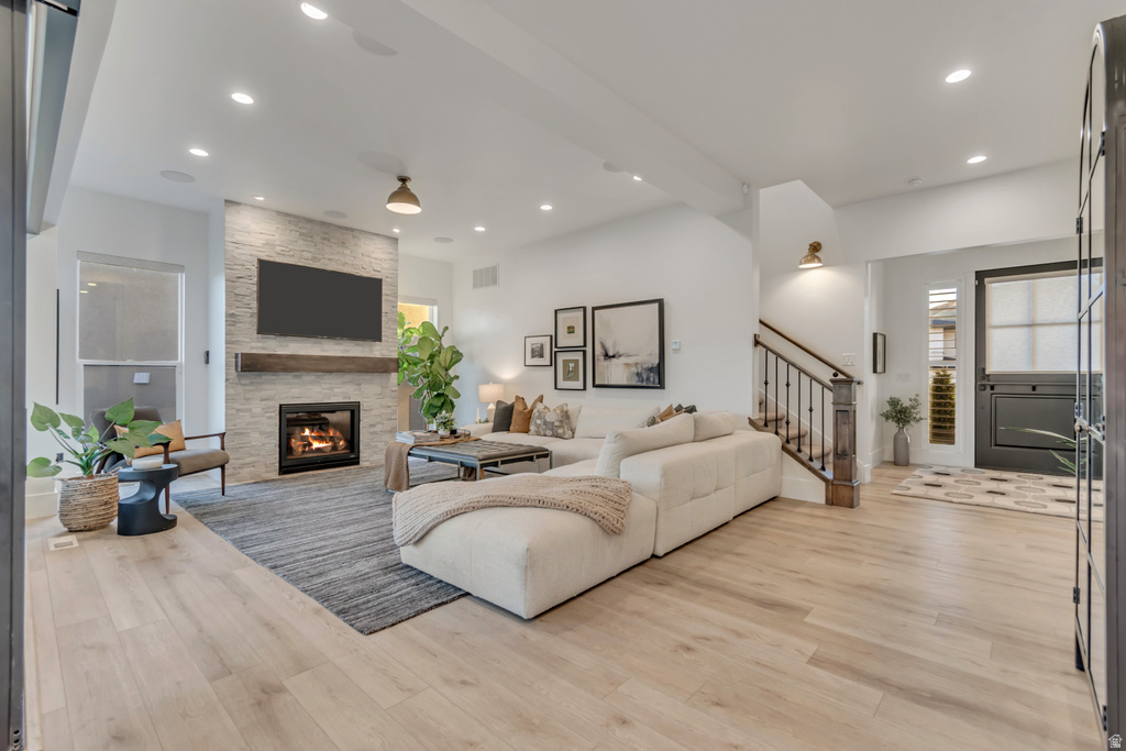 1701 W OAKRIDGE CIR Lehi, UT 84043