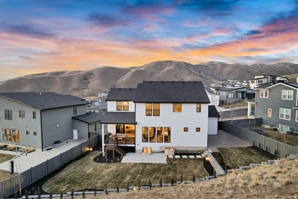 1701 W OAKRIDGE CIR Lehi, UT 84043