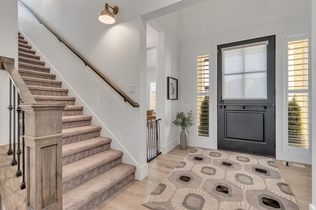 1701 W OAKRIDGE CIR Lehi, UT 84043