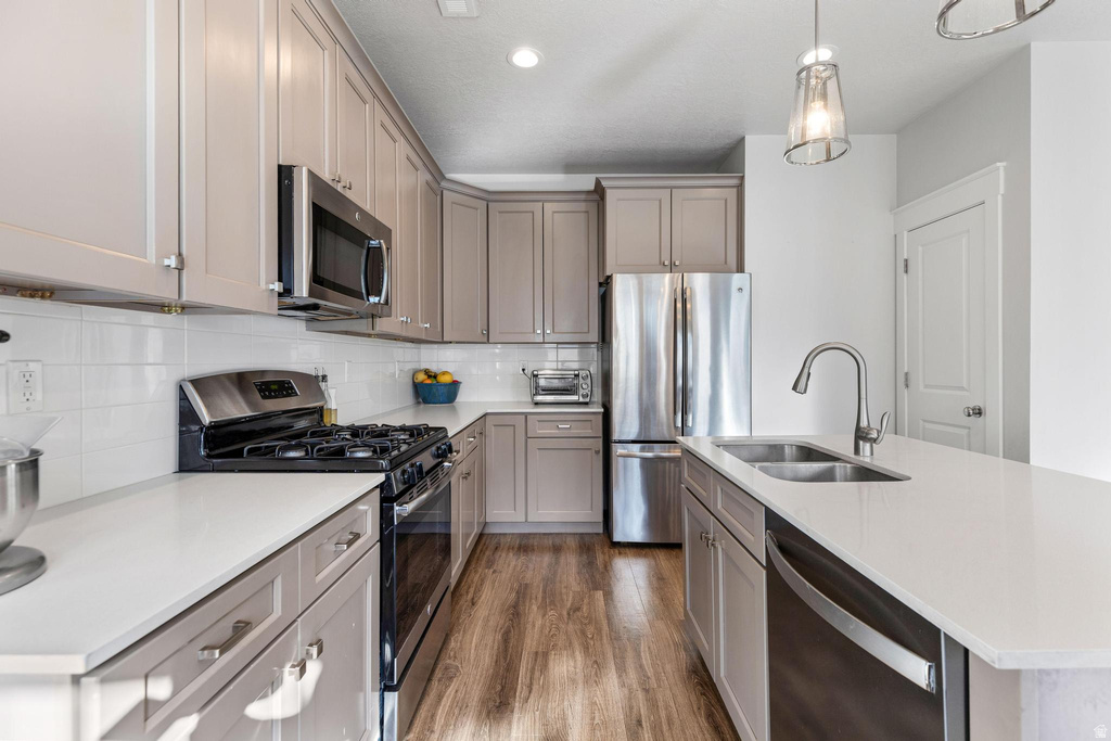 1540 E PRIMROSE LN Layton, UT 84040