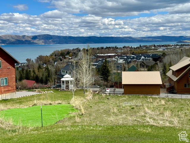 888 N NEWBURG DR #UNIT 1 Garden City, UT 84028