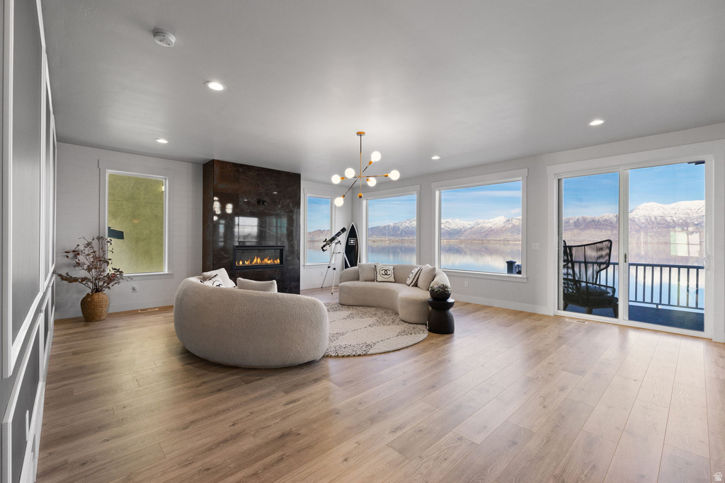 2944 S GREENHEAD DR Saratoga Springs, UT 84045