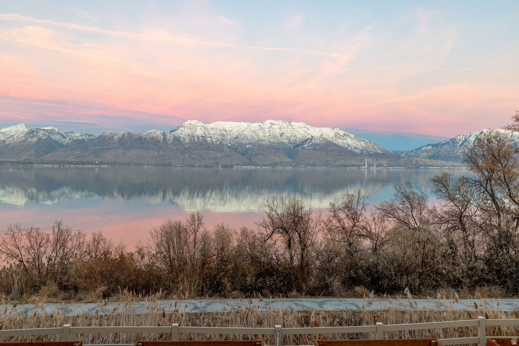 2944 S GREENHEAD DR Saratoga Springs, UT 84045