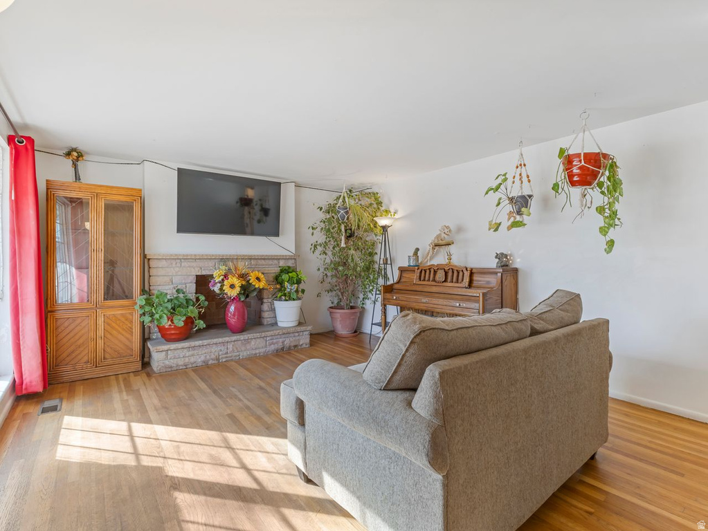 324 FAIRLANE DR Tooele, UT 84074