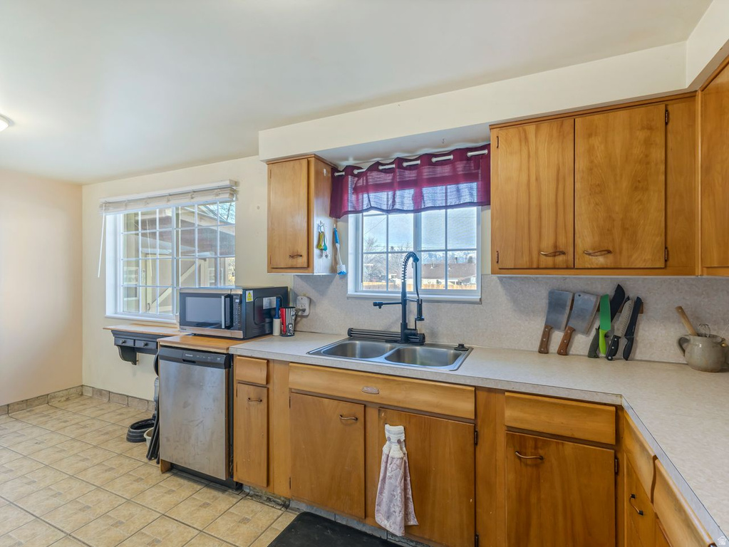 324 FAIRLANE DR Tooele, UT 84074