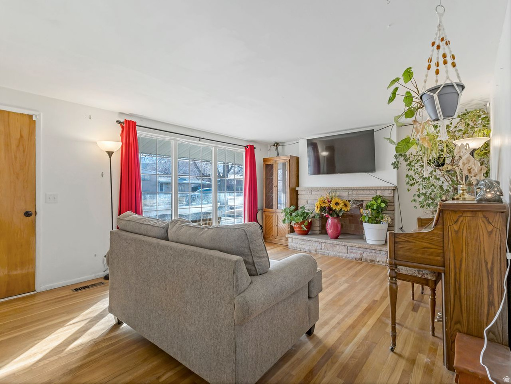 324 FAIRLANE DR Tooele, UT 84074