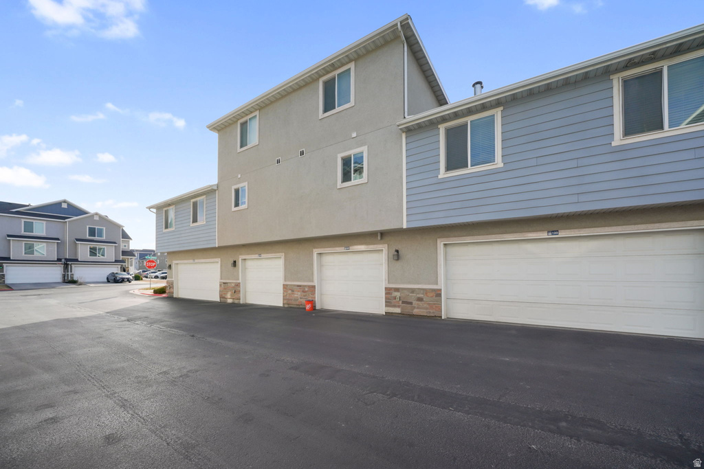 197 N 725 E Vineyard, UT 84059