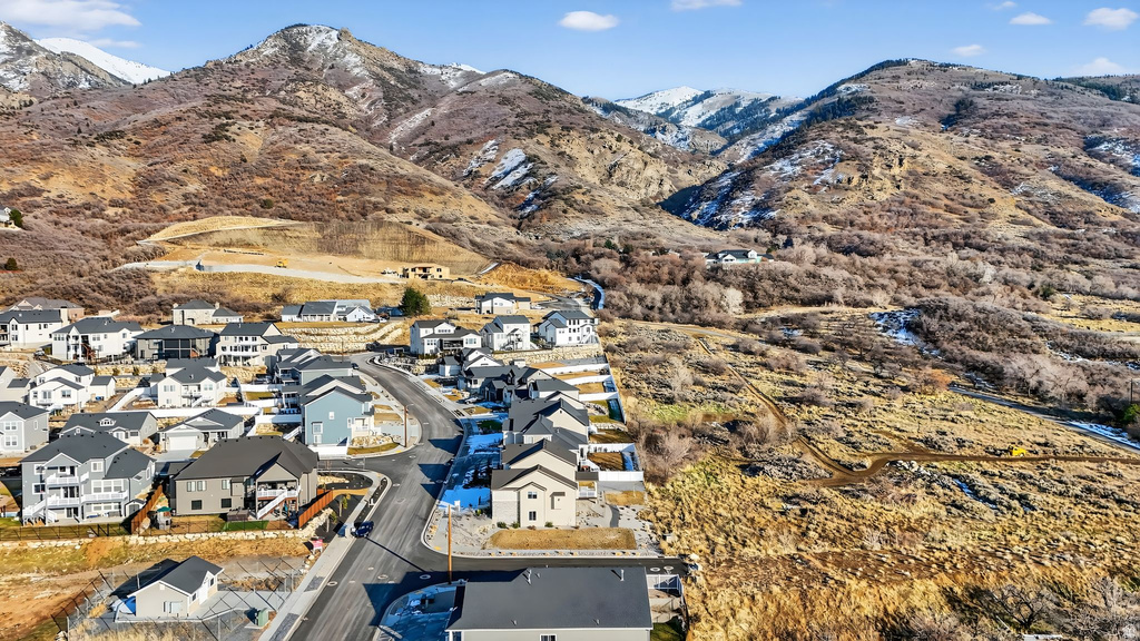 1390 E ORCHARD RIDGE LN Kaysville, UT 84037