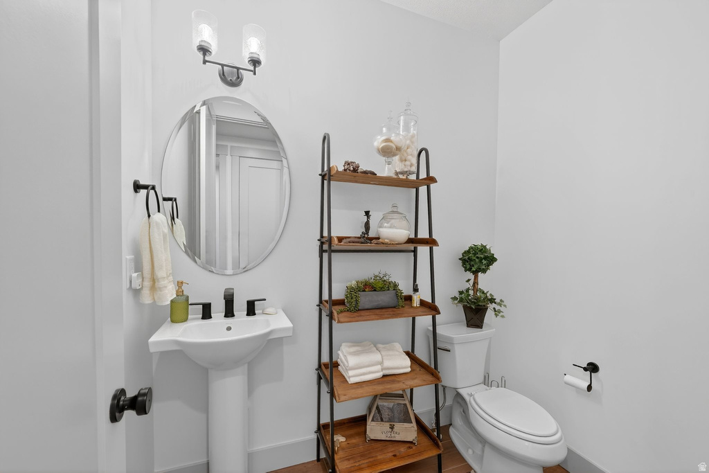 1390 E ORCHARD RIDGE LN Kaysville, UT 84037