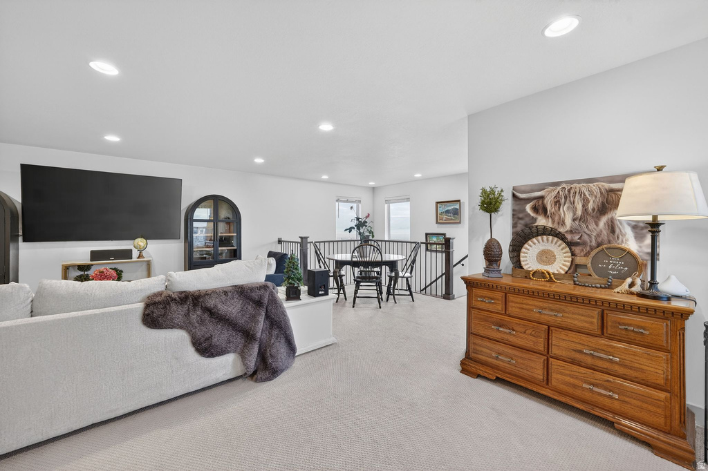 1390 E ORCHARD RIDGE LN Kaysville, UT 84037