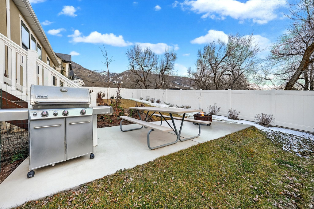 1390 E ORCHARD RIDGE LN Kaysville, UT 84037