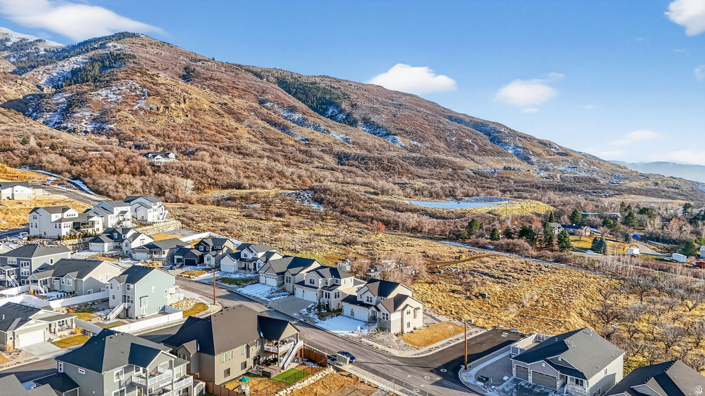 1390 E ORCHARD RIDGE LN Kaysville, UT 84037