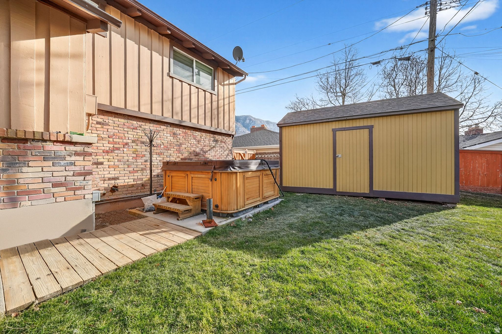 4090 S MONARCH WAY Holladay, UT 84124