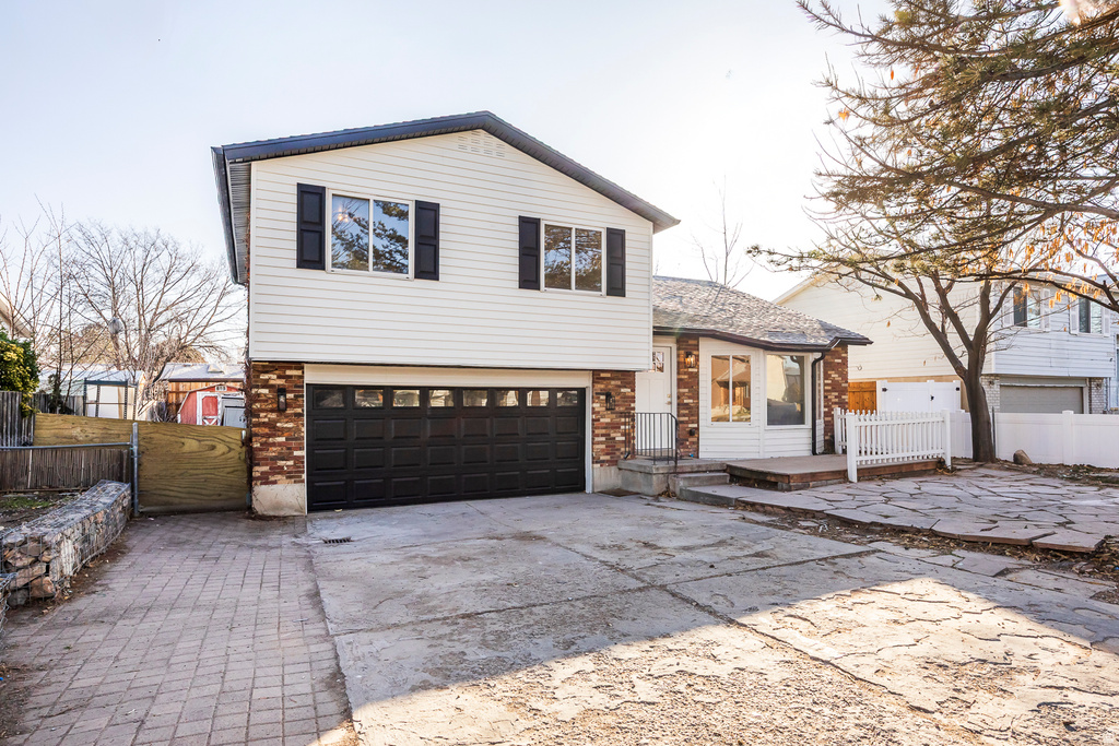 5513 S MARINA WAY Taylorsville, UT 84118