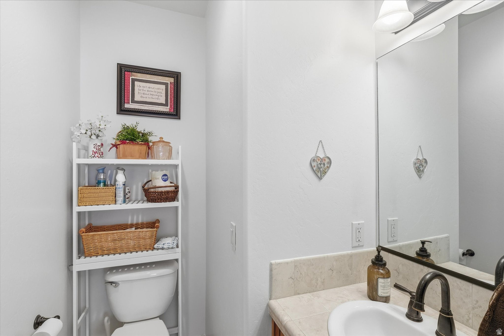 488 N LINDEN LN Providence, UT 84332