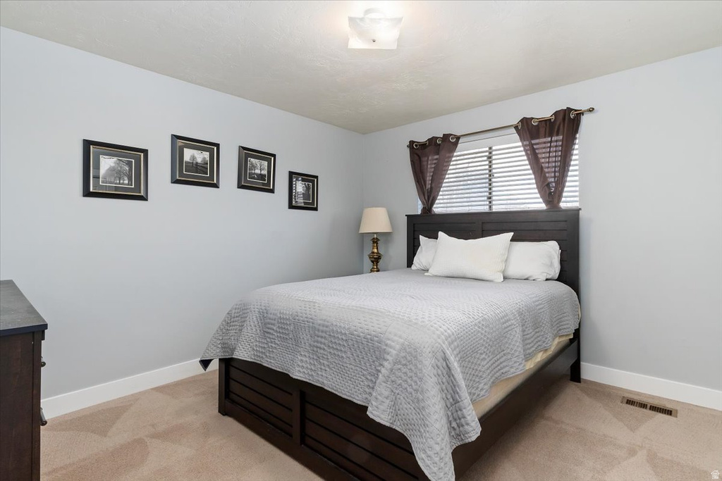 8931 S QUAIL HOLLOW DR Sandy, UT 84093